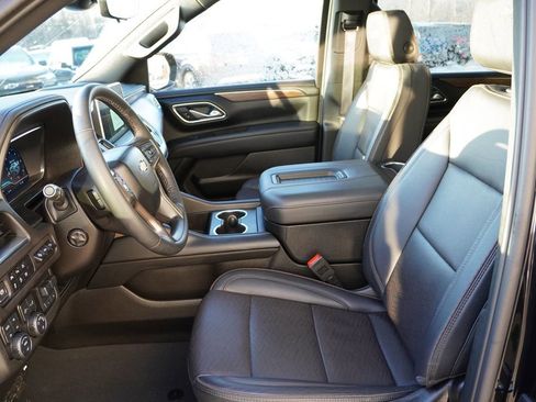 Certified 2024 Chevrolet Suburban High Country image 17