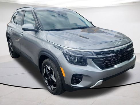 Certified 2024 Kia Seltos EX FWD image 1