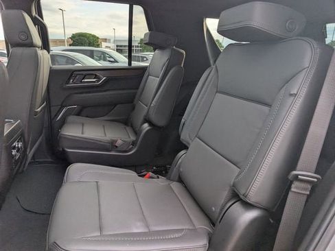 New 2026 GMC Yukon Denali w/ Sun & Power Step Package AWD/4WD image 20