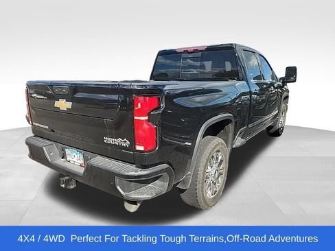 Used 2024 Chevrolet Silverado 2500 High Country w/ High Country Premium Package AWD/4WD image 2