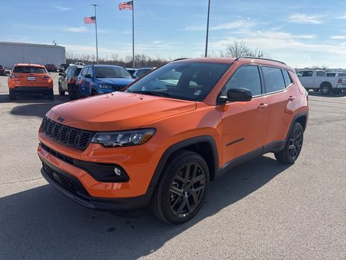 New 2026 Jeep Compass Latitude image 7