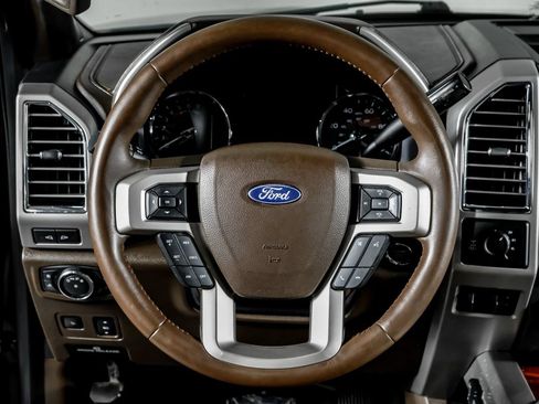 Used 2018 Ford F250 King Ranch w/ King Ranch Ultimate Package AWD/4WD image 15