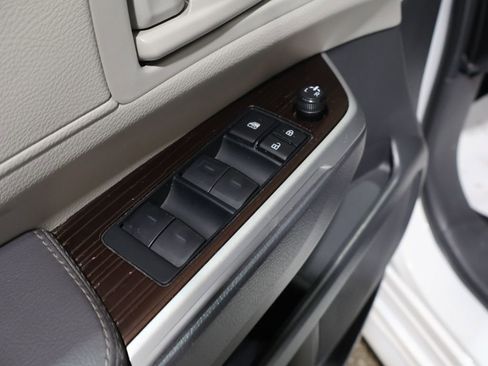 Certified 2024 Toyota Sienna LE image 15