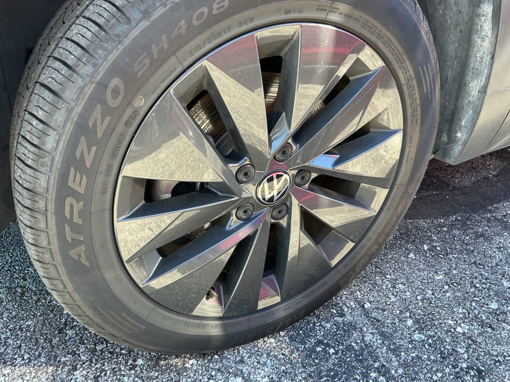 Used 2024 Volkswagen Taos S FWD image 4