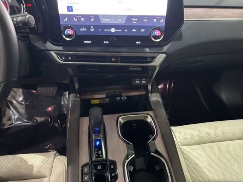 Used 2024 Lexus RX 350 AWD image 33