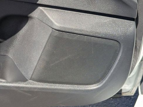Used 2024 Nissan Sentra SV FWD image 16