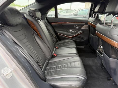 Used 2015 Mercedes-Benz S 550 Sedan image 23