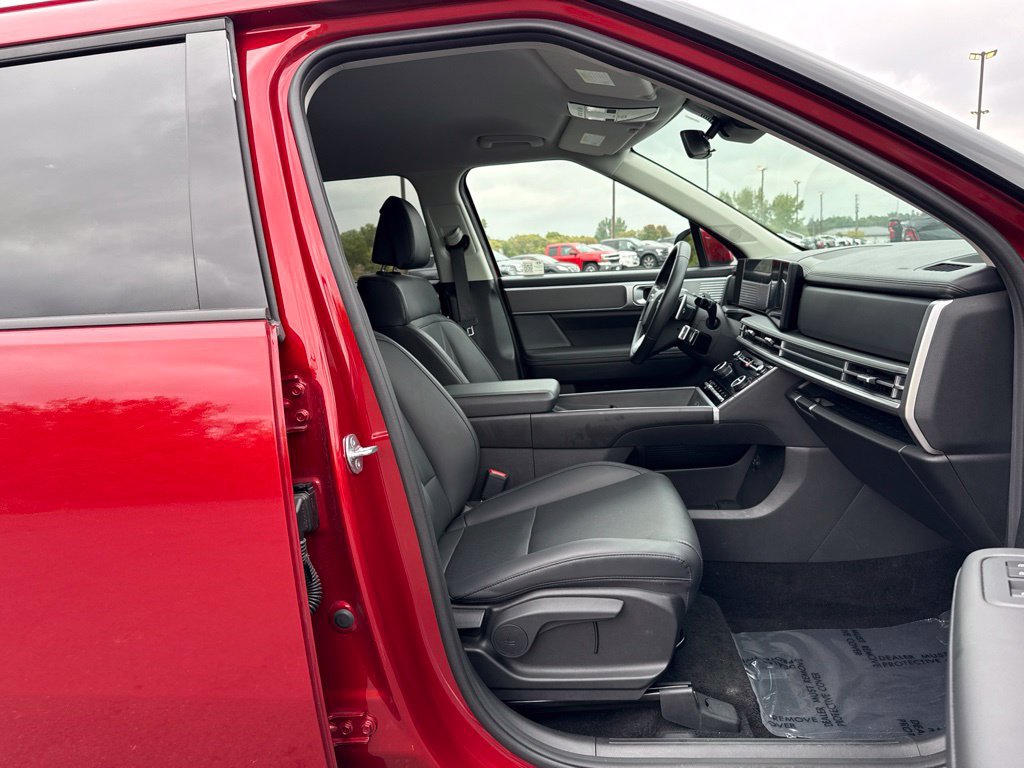 Used 2026 Hyundai Santa Fe SEL AWD/4WD image 11