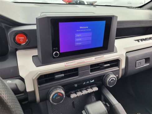 Used 2024 Toyota Tacoma TRD Off-Road image 20