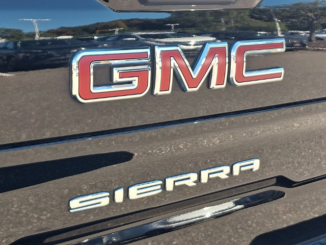 Used 2024 GMC Sierra 1500 AT4 w/ Technology Package AWD/4WD image 33