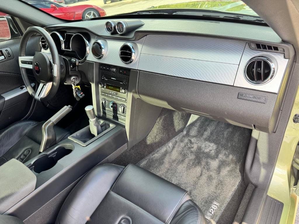 Used 2006 Ford Mustang GT RWD image 24