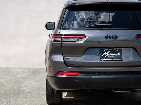 Used 2023 Jeep Grand Cherokee L Laredo image 48