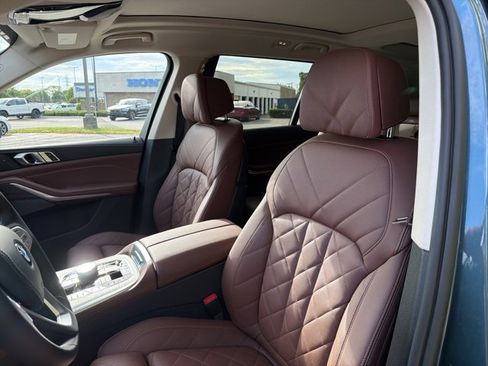 Certified 2023 BMW X7 xDrive40i w/ Executive Package image 7