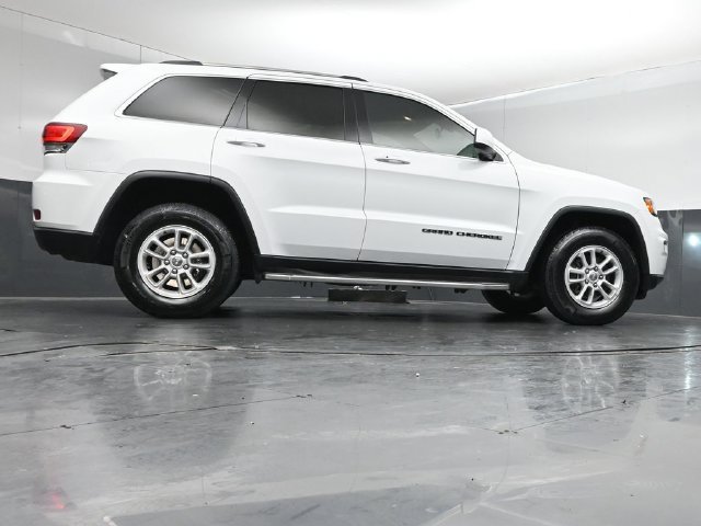 Used 2020 Jeep Grand Cherokee Laredo w/ Security & Convenience Group AWD/4WD image 43