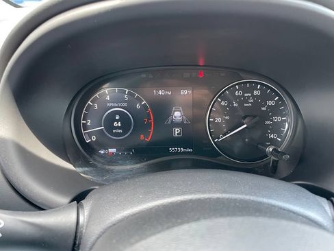 Used 2024 Nissan Kicks SR w/ SR Premium Package FWD image 9