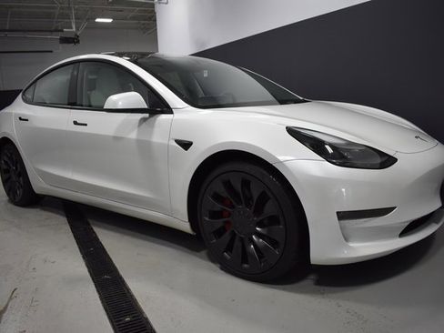 Used 2023 Tesla Model 3 Performance image 7