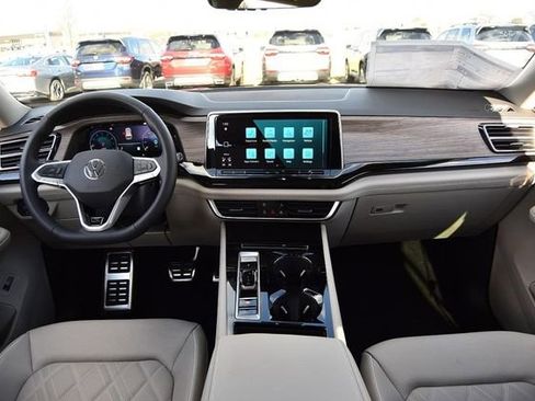 New 2026 Volkswagen Atlas SEL Premium R-Line image 7