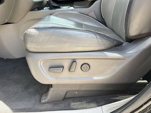 Used 2018 Kia Sedona SX FWD image 13