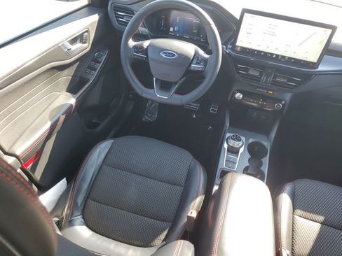 Certified 2023 Ford Escape ST-Line w/ Tech Pack #1 AWD/4WD image 32