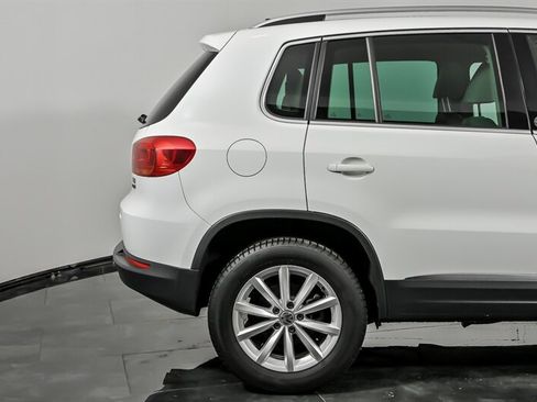 Used 2017 Volkswagen Tiguan Wolfsburg Edition image 11