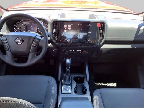 Used 2026 Nissan Frontier SV w/ All-Weather Content Package AWD/4WD image 15