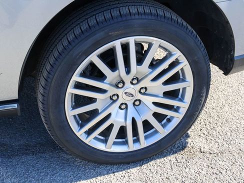 Used 2024 Ford Expedition Limited image 7