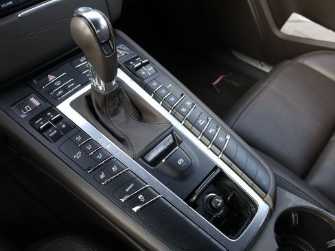Used 2018 Porsche Macan S AWD/4WD image 26