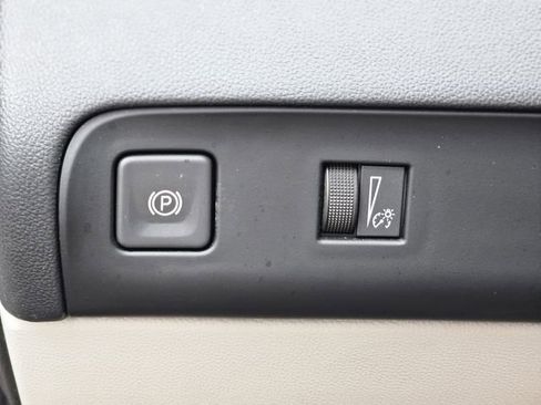 Used 2023 Buick Enclave Essence FWD image 20