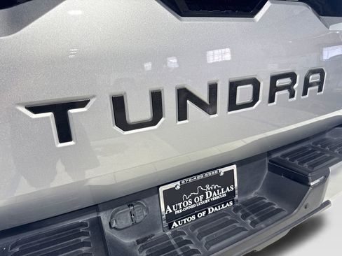 Used 2022 Toyota Tundra Platinum w/ Advanced Package AWD/4WD image 21