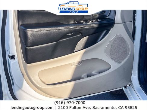 Used 2017 Dodge Grand Caravan SE w/ Power Window Group image 19