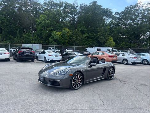 Used 2017 Porsche 718 Boxster S RWD image 17