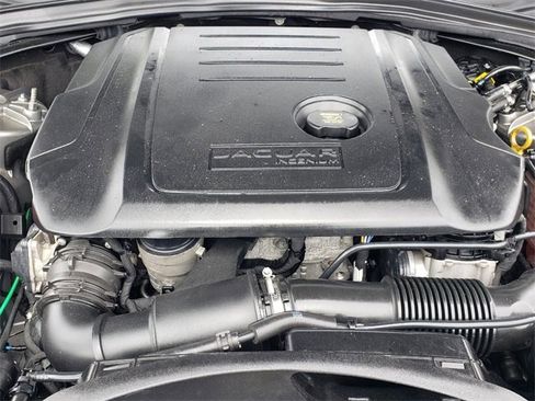 Used 2018 Jaguar F-PACE R-Sport image 20