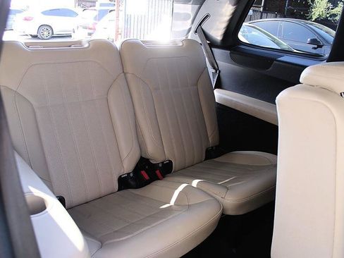 Used 2017 Mercedes-Benz GLS 450 4MATIC image 22