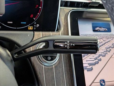 Used 2025 Mercedes-Benz E 350 Sedan image 12