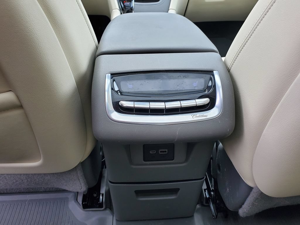 Used 2021 Cadillac XT6 Premium Luxury AWD/4WD image 43