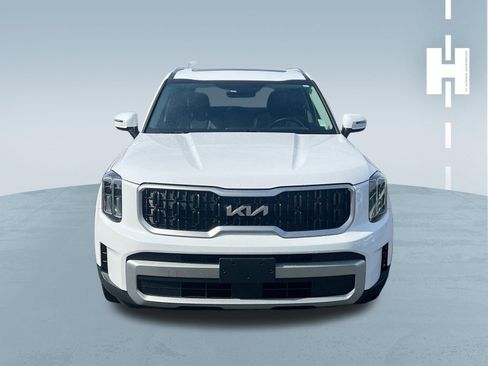 Used 2023 Kia Telluride EX w/ EX Captain's Chair Package FWD image 2
