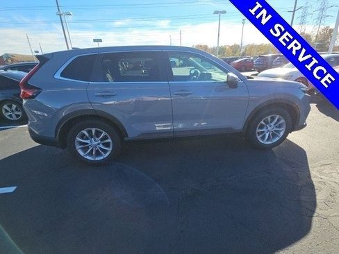Used 2023 Honda CR-V EX-L image 2