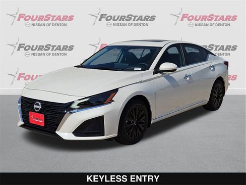 New 2025 Nissan Altima 2.5 SV image 9