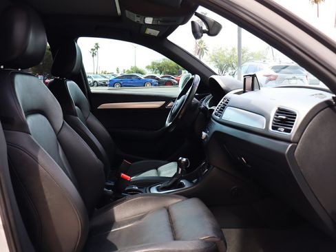 Used 2018 Audi Q3 2.0T Premium w/ Convenience Package AWD/4WD image 35
