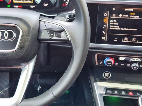Used 2025 Audi Q3 2.0T Premium Plus w/ Premium Plus Package image 28