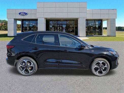 New 2026 Ford Escape ST-Line Elite AWD/4WD image 3