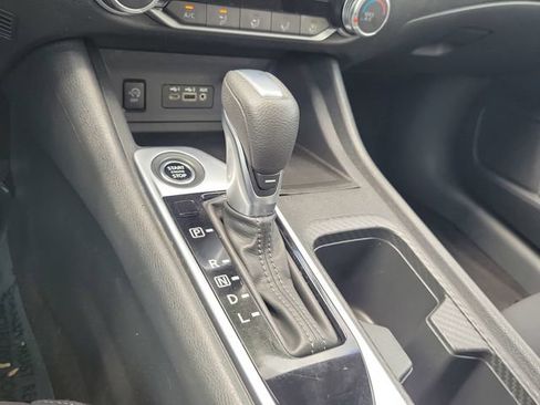 Used 2024 Nissan Sentra SV FWD image 20