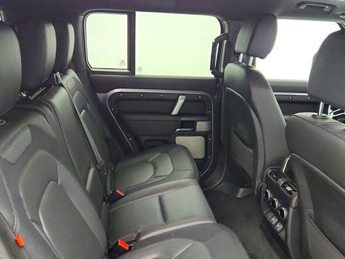 Used 2024 Land Rover Defender 130 X-Dynamic SE AWD/4WD image 25