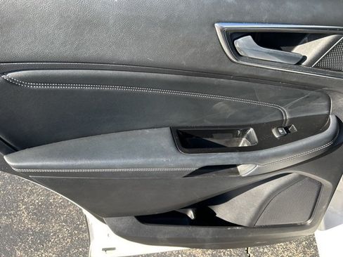 Used 2019 Ford Edge Titanium w/ Equipment Group 301A AWD/4WD image 12