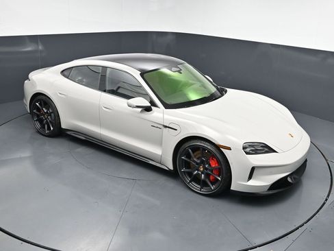 New 2026 Porsche Taycan GTS AWD/4WD image 19