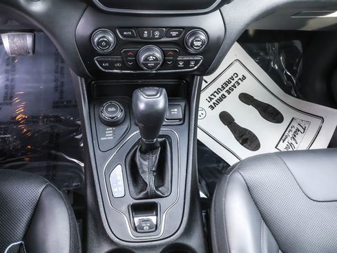 Used 2020 Jeep Cherokee Latitude Lux w/ Comfort/Convenience Group image 23