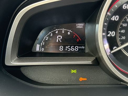 Used 2016 MAZDA MAZDA3 i Touring w/ Popular Equipment Package image 10