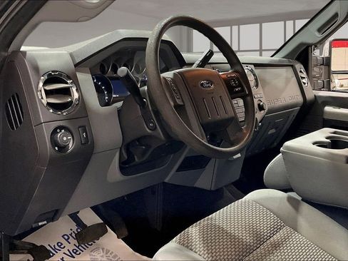 Used 2015 Ford F350 XLT w/ XLT Premium Package image 14