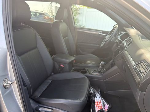Used 2023 Volkswagen Tiguan SE R-Line FWD image 51