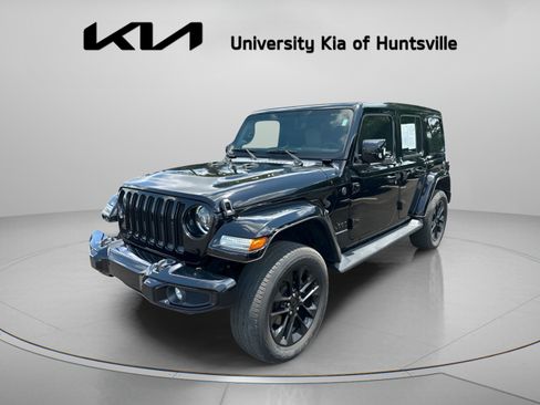 Used 2023 Jeep Wrangler Unlimited Sahara AWD/4WD image 4